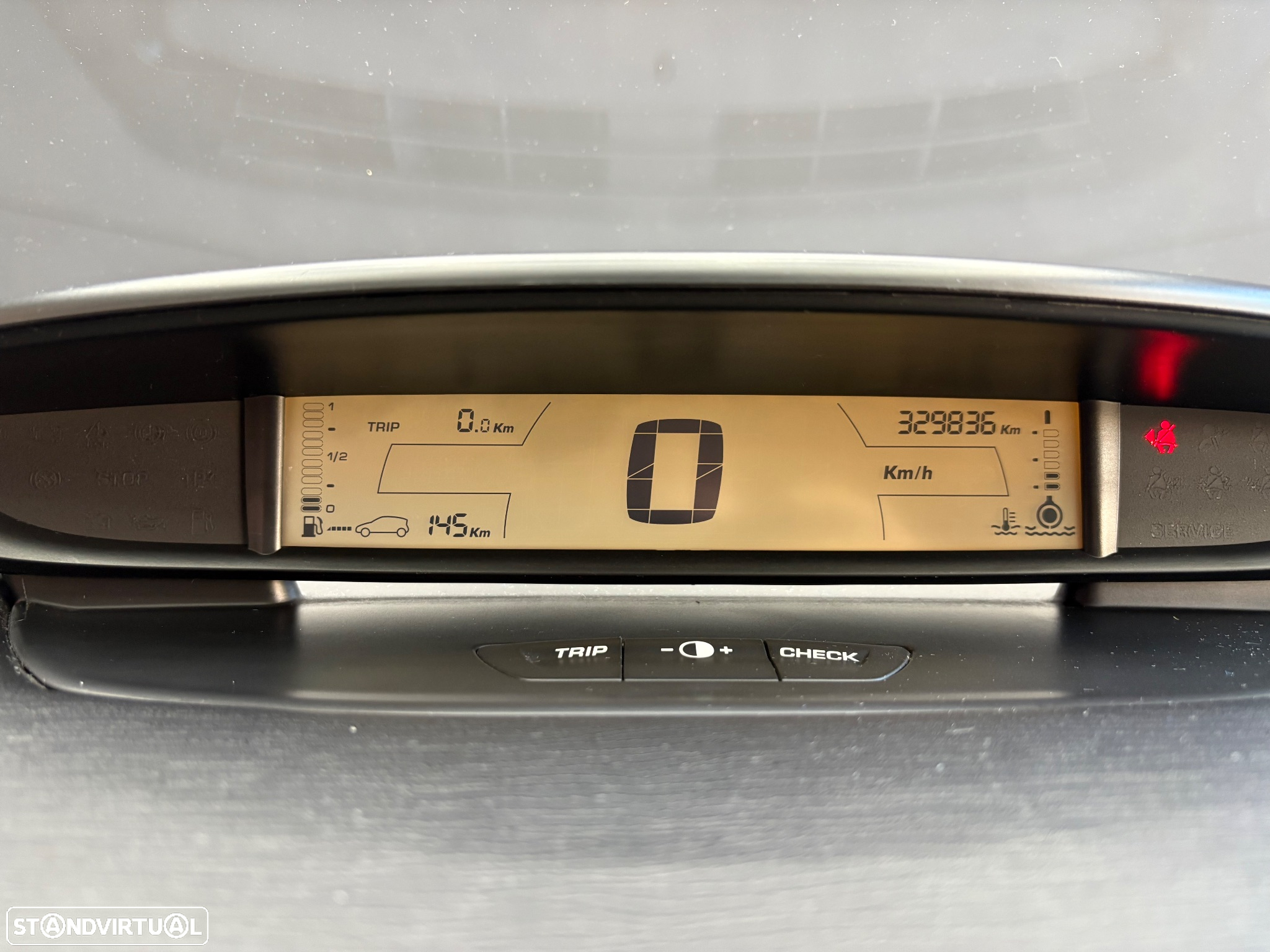 Citroën C4 Coupé 1.6 HDi VTR Pack Airdream - 32