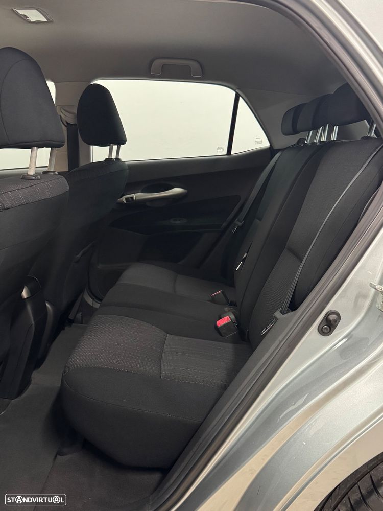 Toyota Auris 1.4 VVT-i Sol - 4