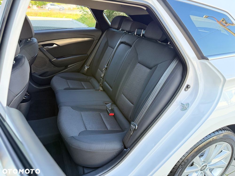 Hyundai i40 Kombi 1.6 Trend - 19