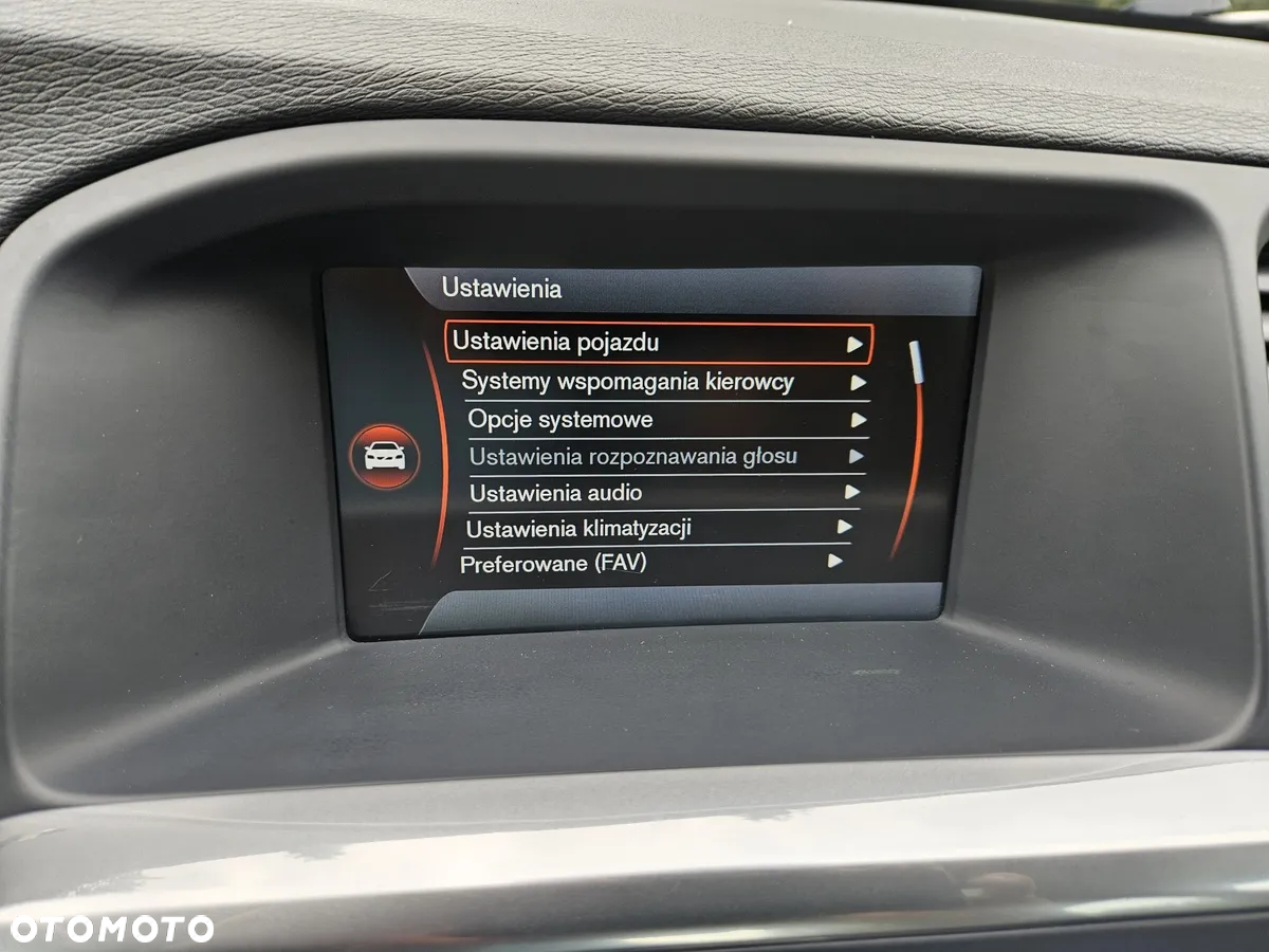 Volvo S60 D3 R-Design - 17