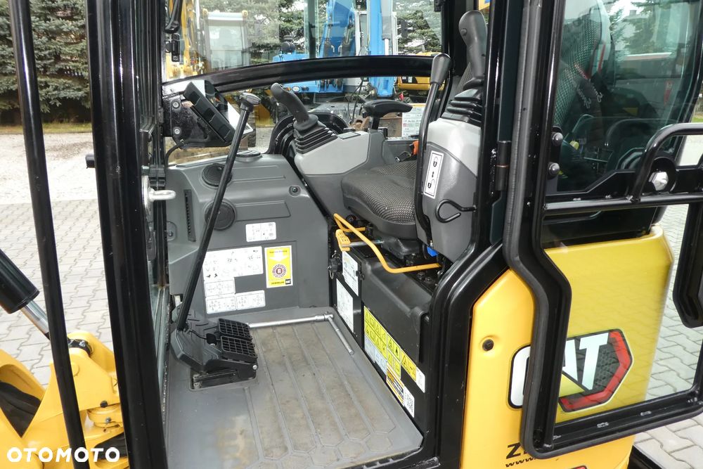 Caterpillar 301.8 -05 SPROWADZONA - 15