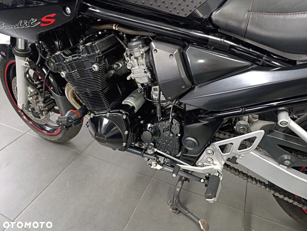 Suzuki Bandit - 8