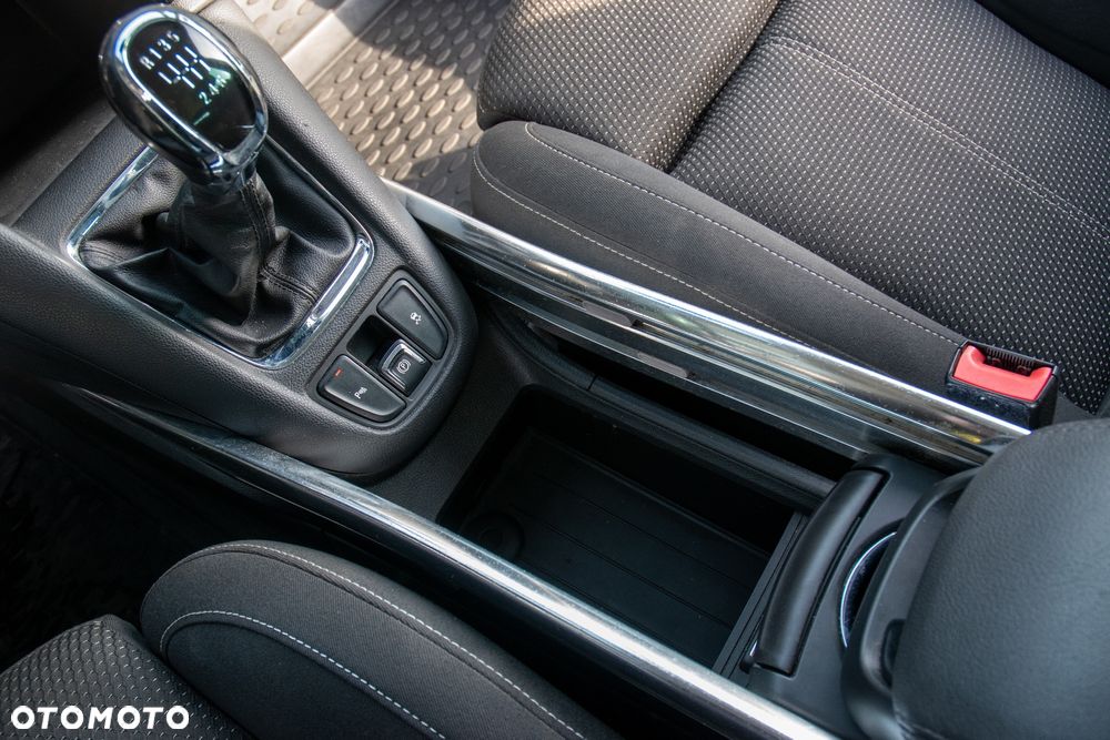 Opel Zafira 2.0 CDTI Enjoy - 22