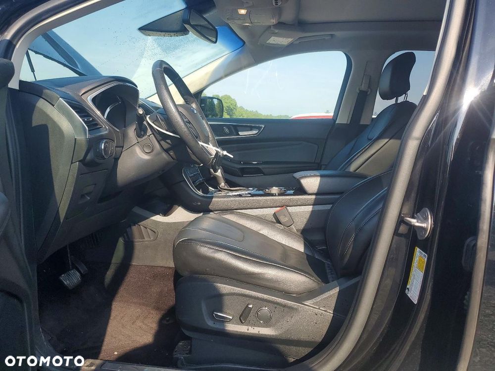 Ford Edge - 5