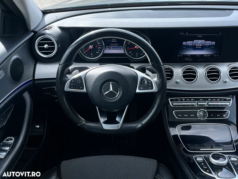 Mercedes-Benz E 200 4MATIC Aut. - 13