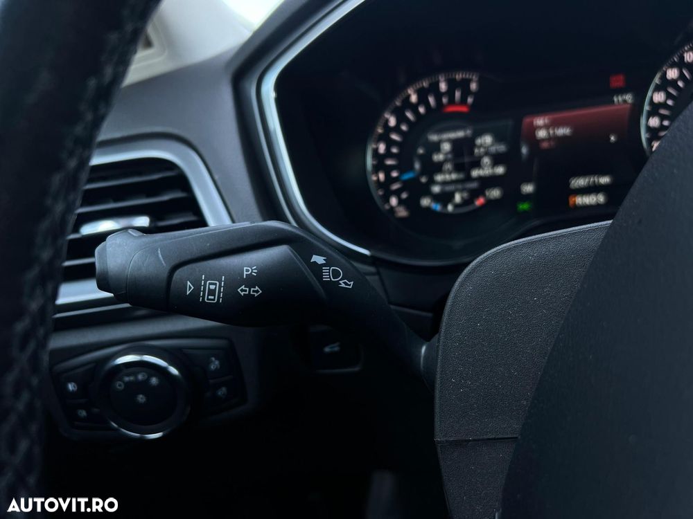 Ford Mondeo - 25