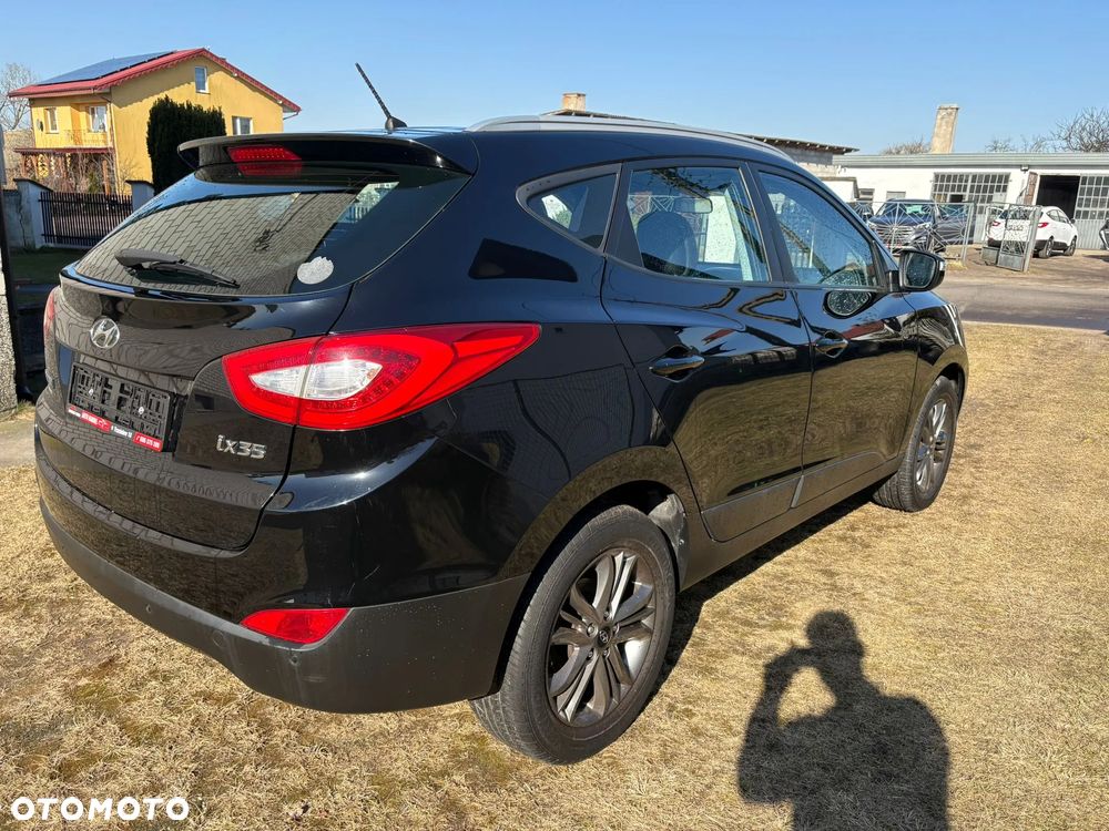 Hyundai ix35 1.6 2WD Fifa World Cup Edition - 4