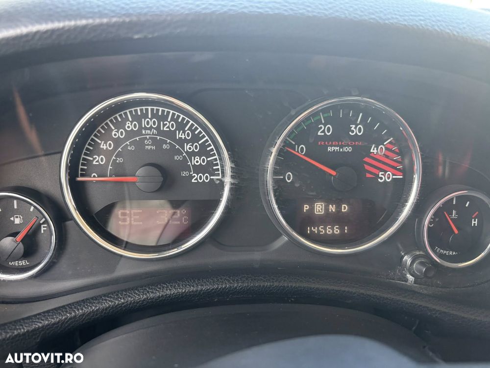 Jeep Wrangler 2.8 CRD AT Rubicon - 12