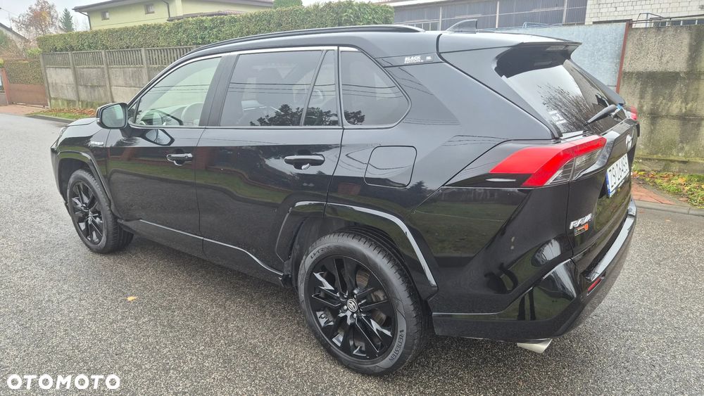 Toyota RAV4 2.5 Hybrid Black Edition by JBL 4x4 - 2