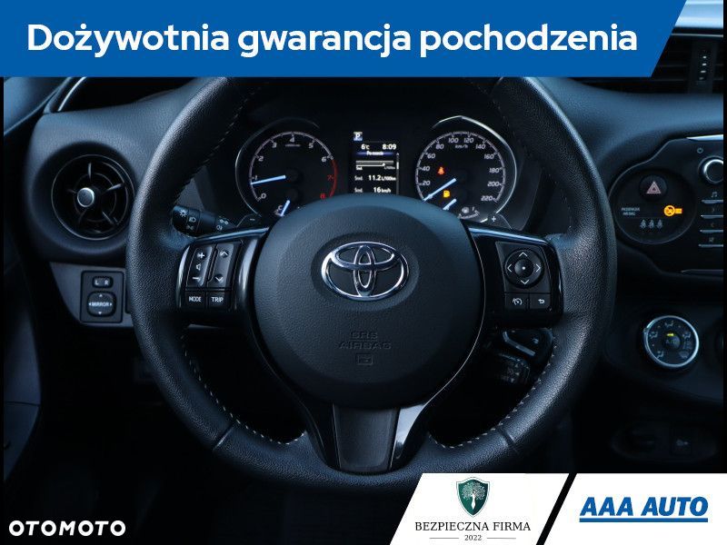 Toyota Yaris - 22