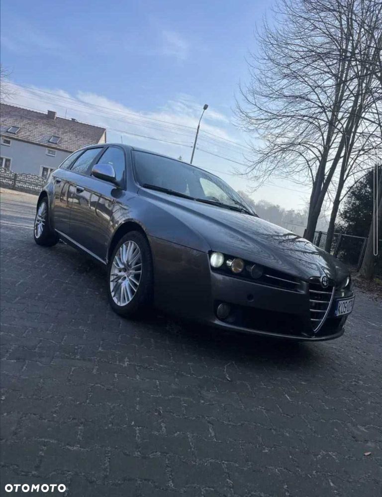 Alfa Romeo 159 - 2