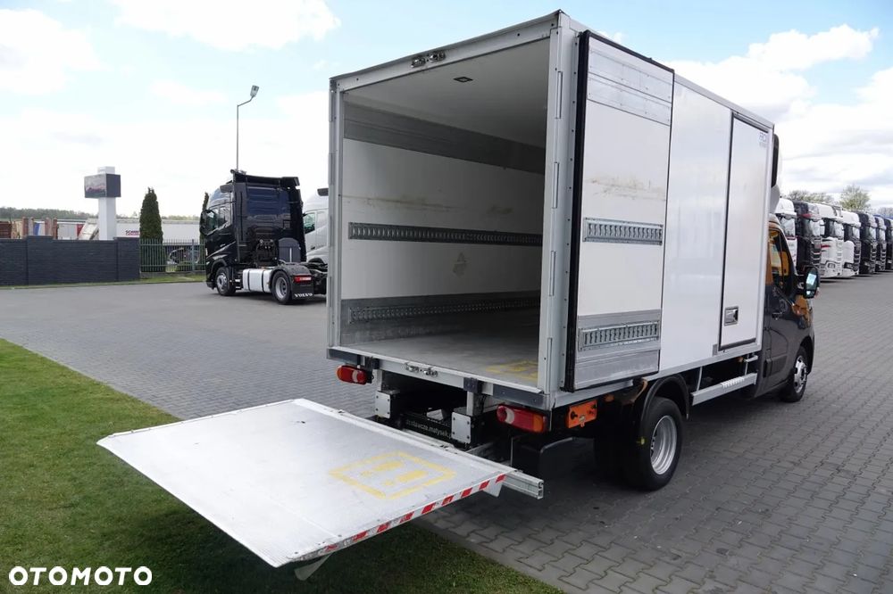Renault MASTER   / CHŁODNIA / THERMO KING / WINDA DHOLLANDIA 750 KG / SPROWADZONY - 17