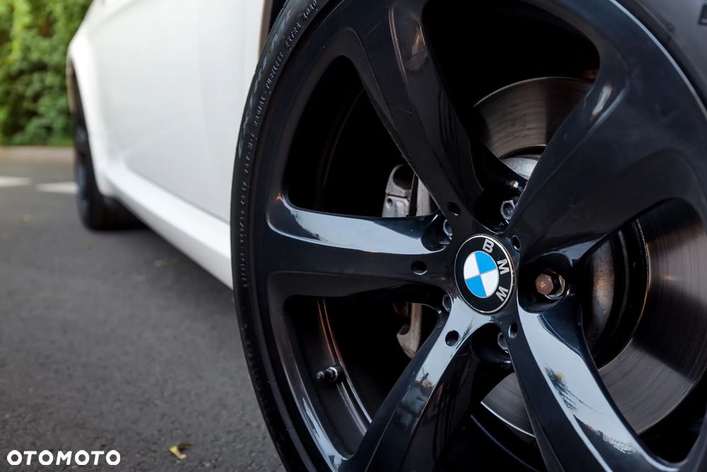 BMW Seria 6 650 i - 4