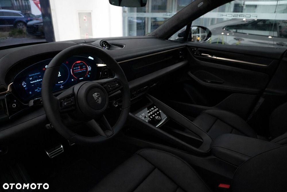 Porsche Macan - 12