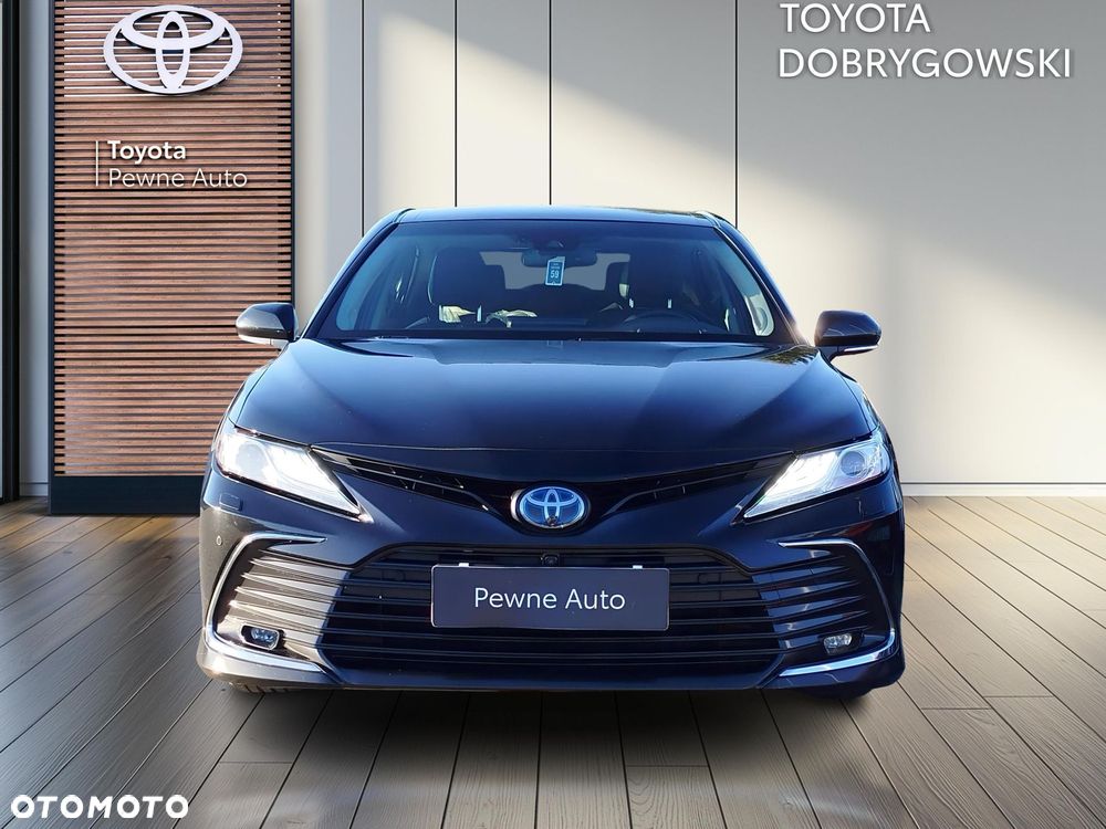 Toyota Camry - 8