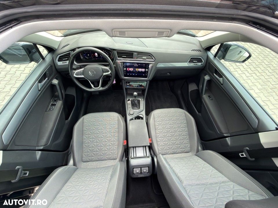 Volkswagen Tiguan - 17