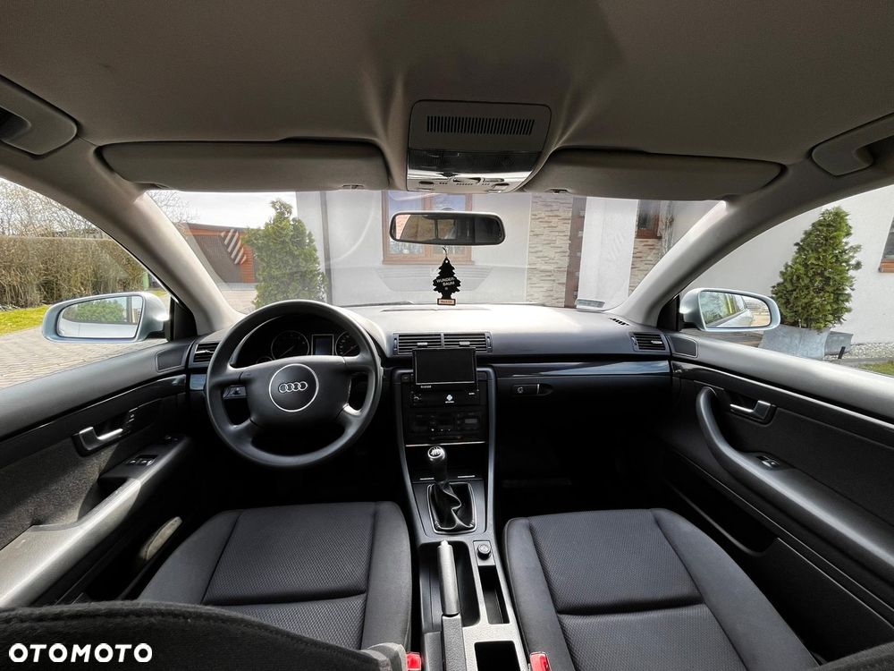 Audi A4 Limousine - 18