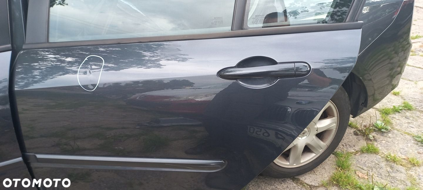DRZWI TYLNE LEWE RENAULT LAGUNA III TEB 66 - 2