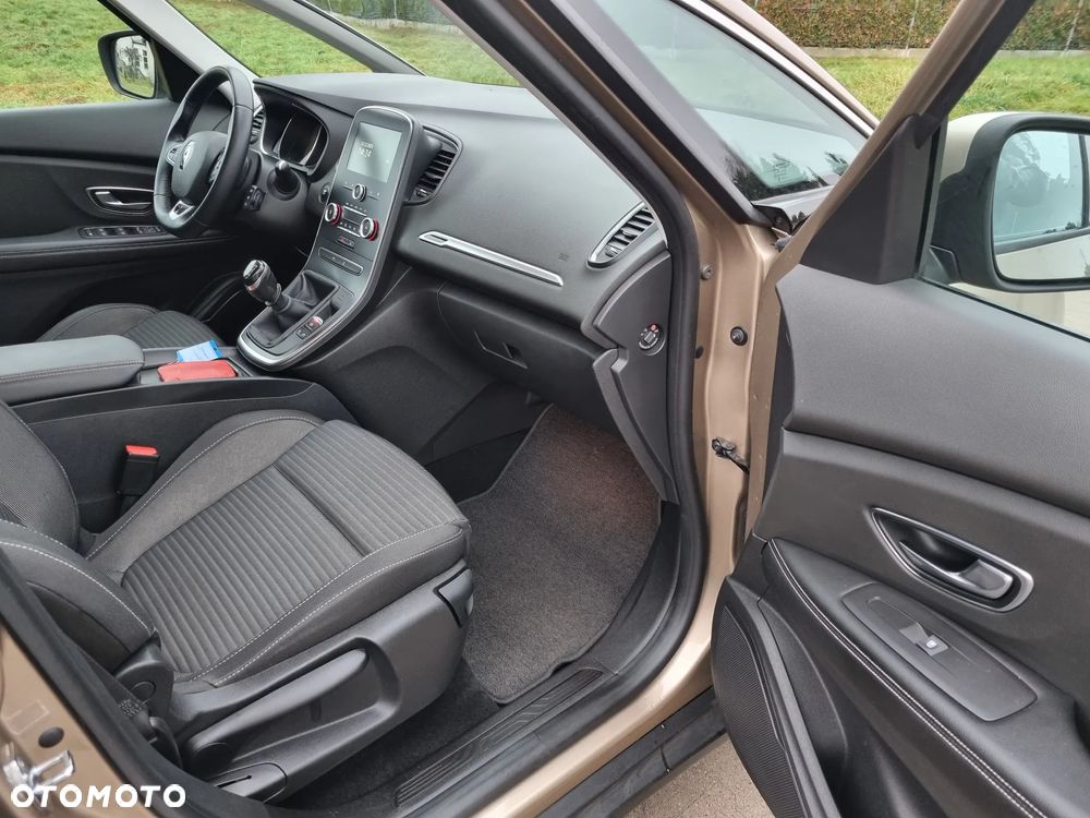 Renault Scenic ENERGY TCe 115 EXPERIENCE - 17