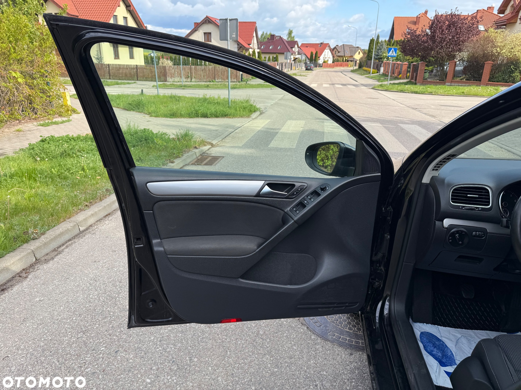 Volkswagen Golf - 14