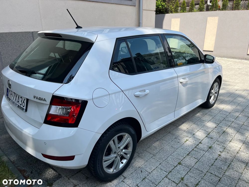 Skoda Fabia 1.0 TSI Ambition - 4