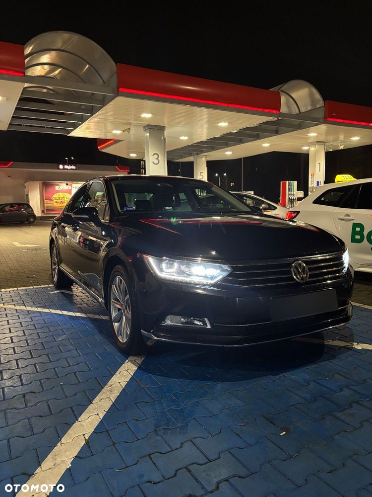 Volkswagen Passat - 16