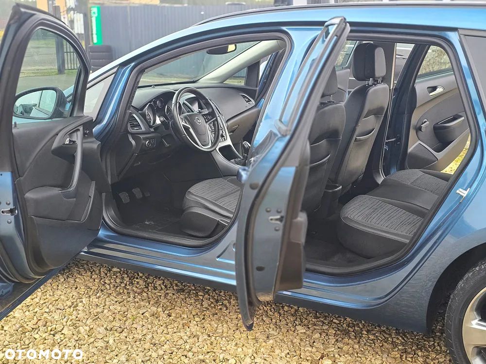 Opel Astra 1.4 Turbo Cosmo - 12