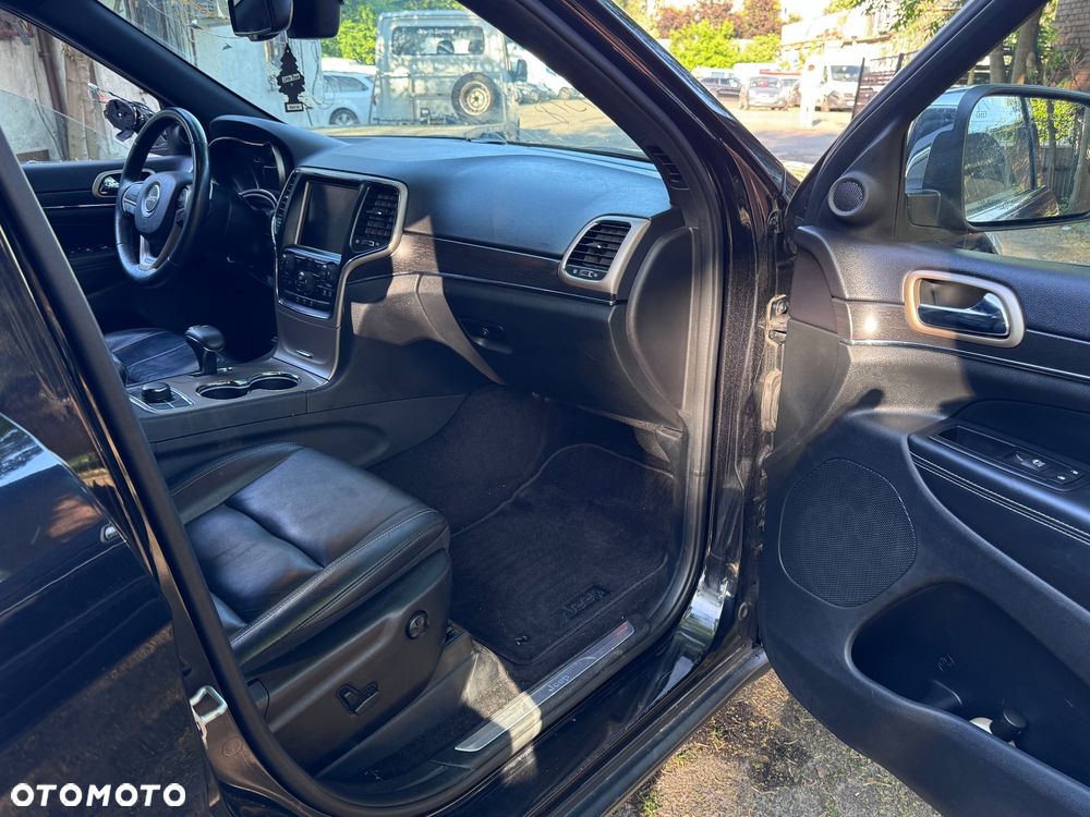 Jeep Grand Cherokee - 10