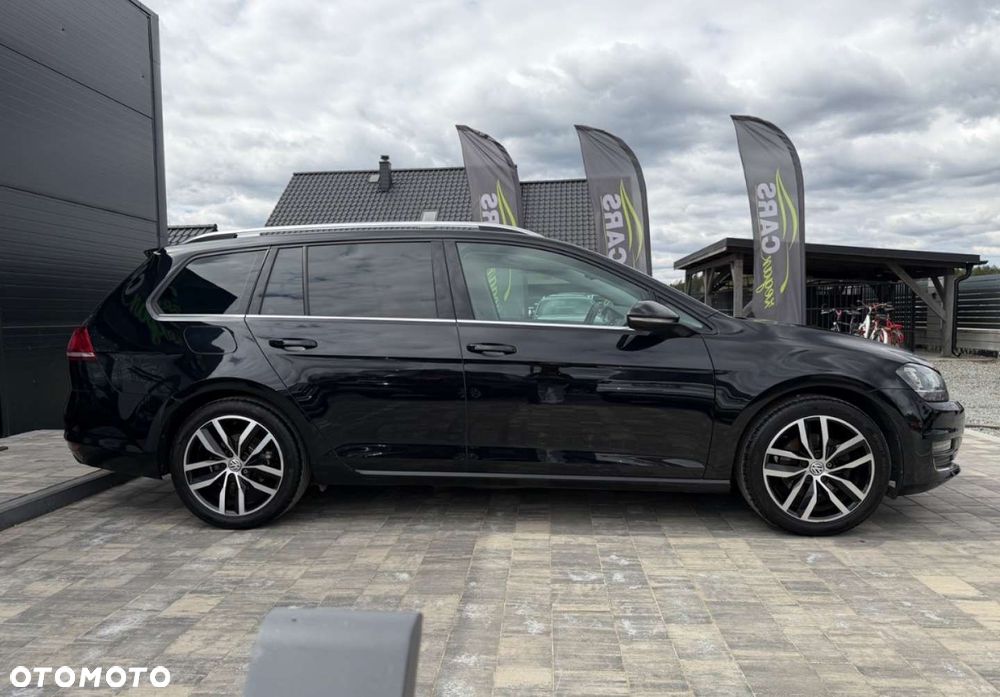 Volkswagen Golf - 25