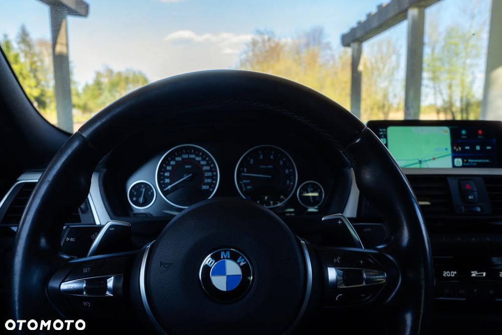 BMW Seria 3 340i xDrive Edition M Sport Shadow - 23