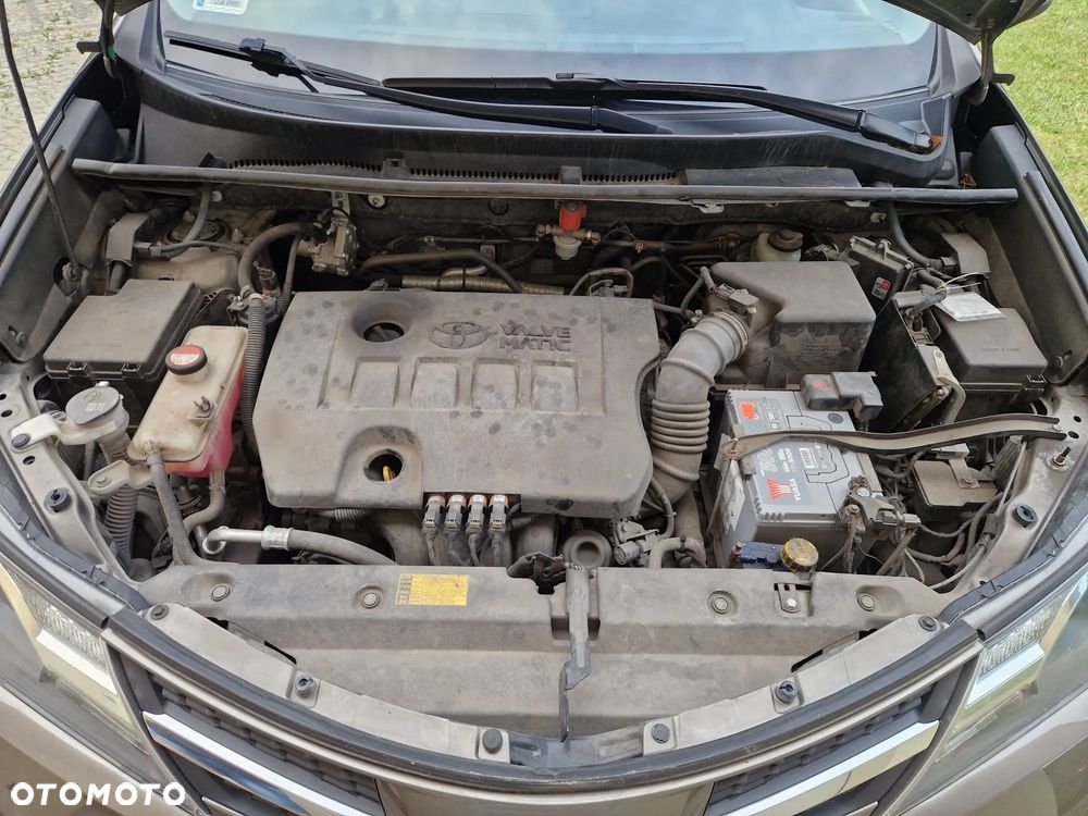 Toyota RAV4 - 16