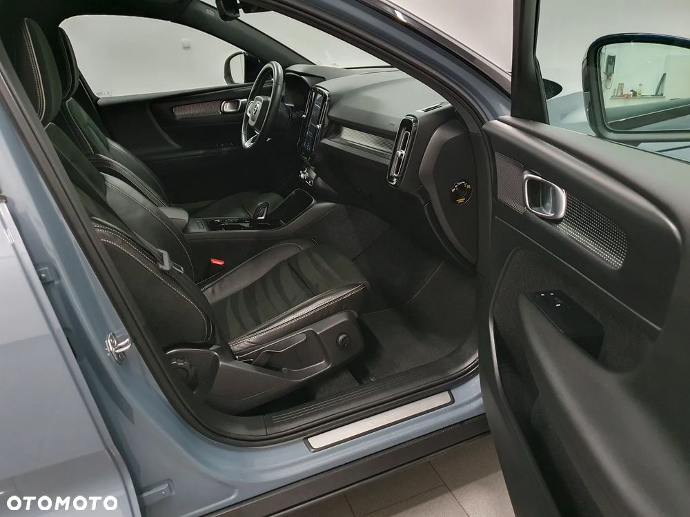 Volvo XC 40 D3 AWD R-Design - 30