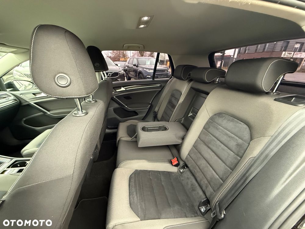 Volkswagen Golf 1.6 TDI 4Motion BlueMotion Technology Trendline - 23