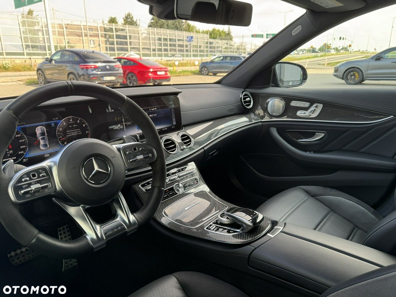Mercedes-Benz Klasa E AMG 63 4Matic AMG Speedshift 9G-MCT - 20
