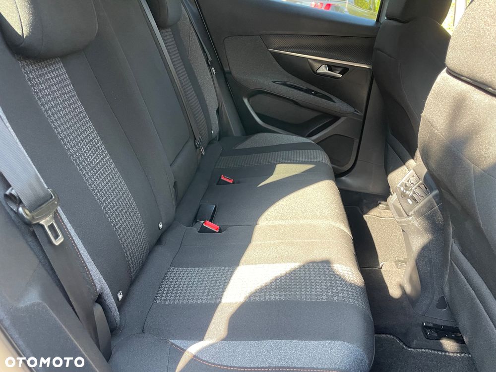 Peugeot 3008 - 13