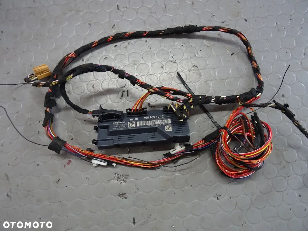 4G9827851E 4G9959107C klapa elektryczna silowniki Audi A6 C7 Avant LIFT czesci - 4