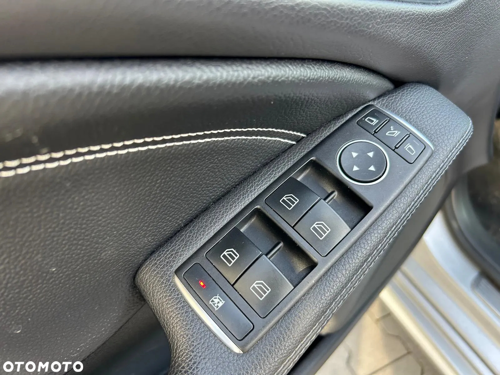 Mercedes-Benz CLA Shooting Brake 180 SCORE - 28