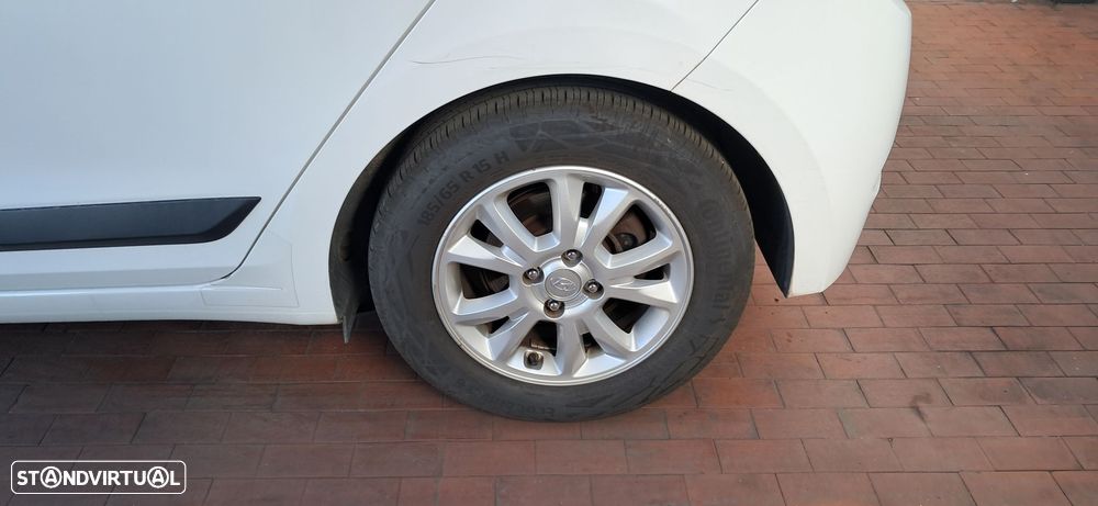 Hyundai i20 - 3