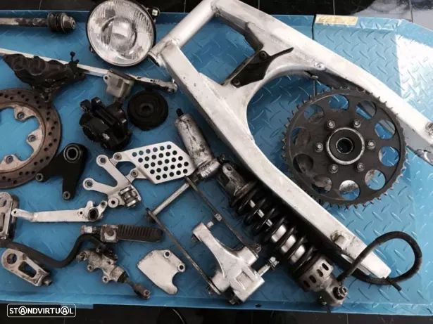 Pecas suzuki gsxr 1100 travao patin escora amortecedor farol disco tra - 1