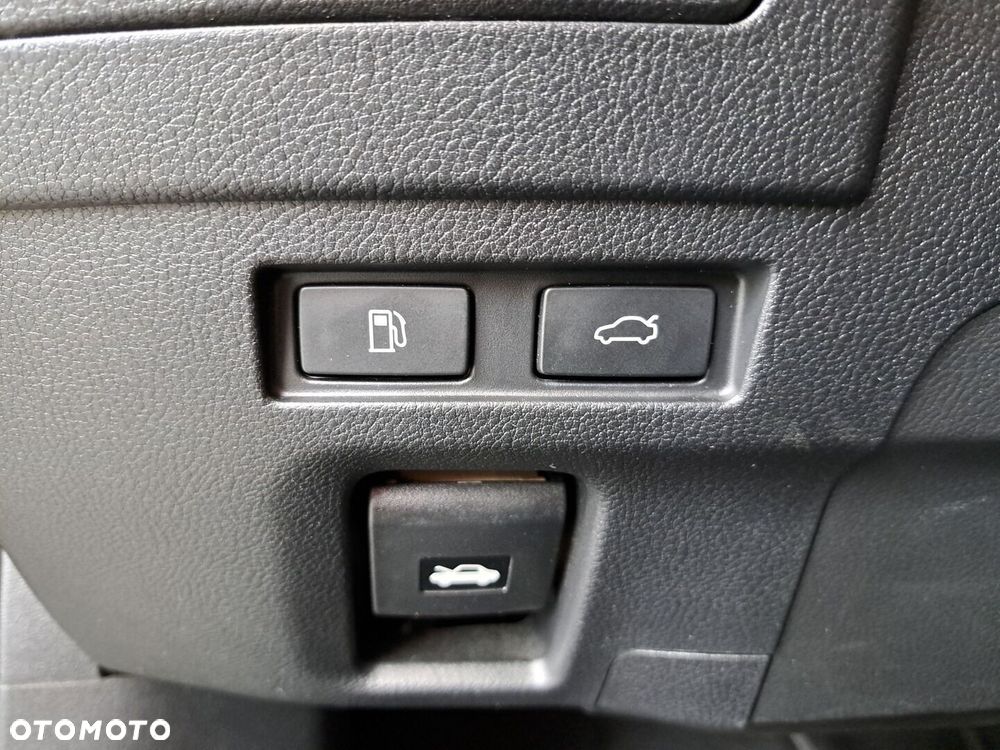 Lexus ES 300h Business Edition - 38