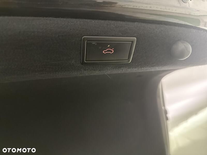 Skoda Superb 2.0 TDI SCR Ambition - 23