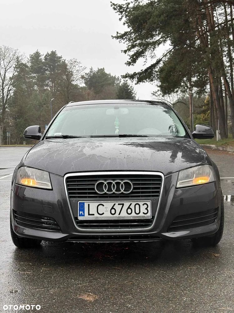 Audi A3 Sportback - 2