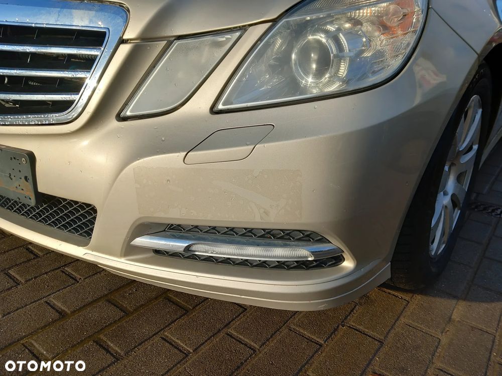 MERCEDES E-KLASA W212 ZDERZAK PRZEDNI PRZÓD SPRYSKI KOLOR: 794 - 3