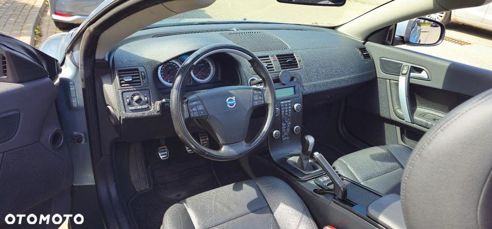 Volvo C70 D3 Momentum - 6
