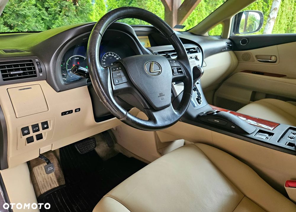 Lexus RX - 22