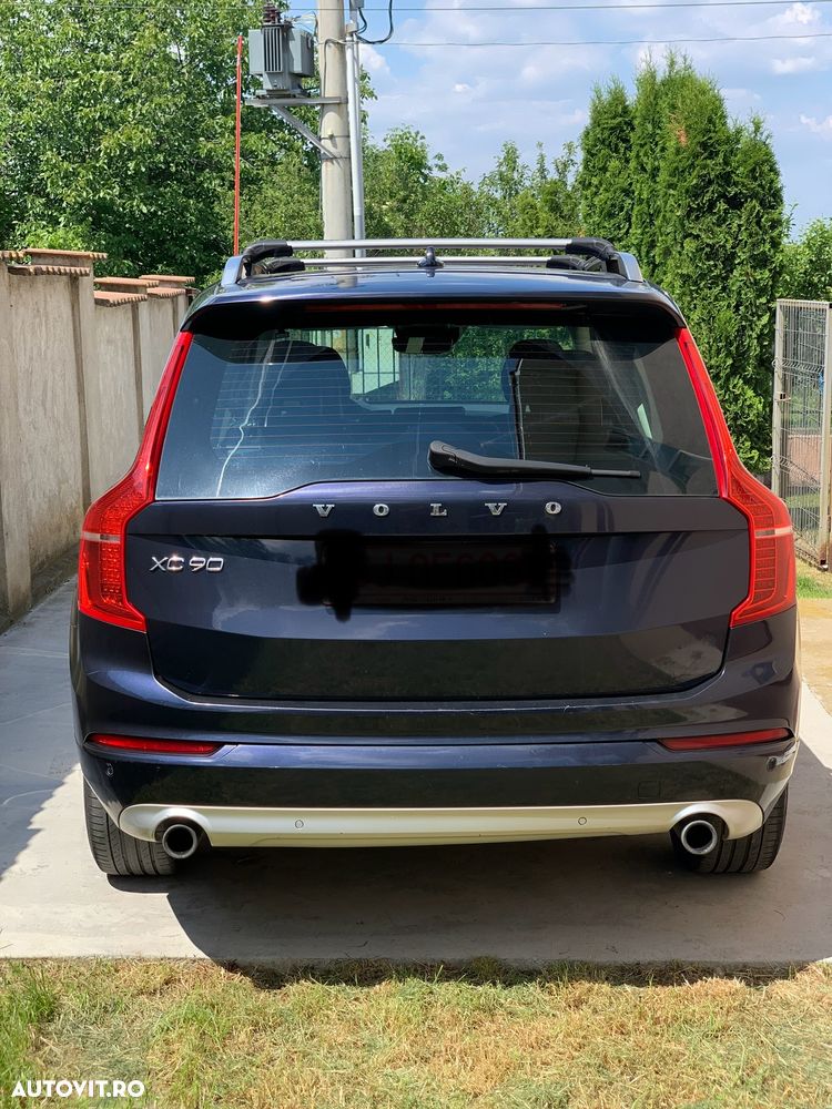 Volvo XC 90 D5 AWD Momentum - 3