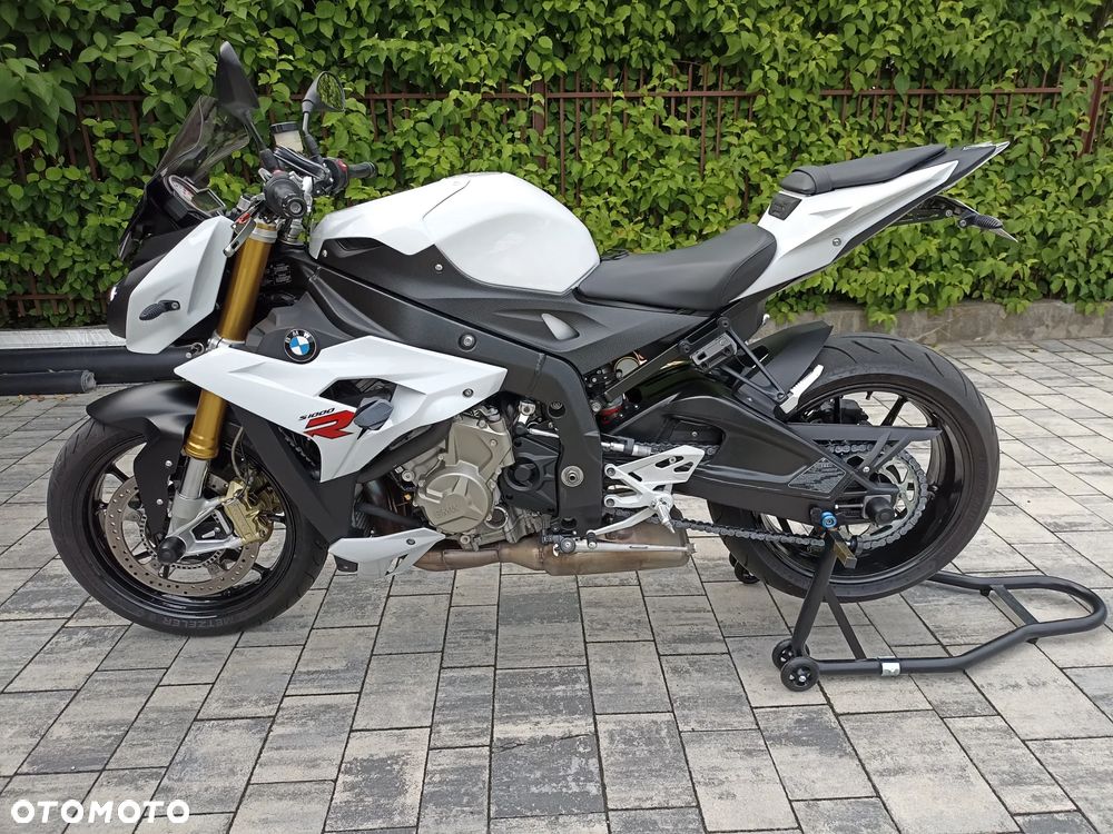 BMW S - 10