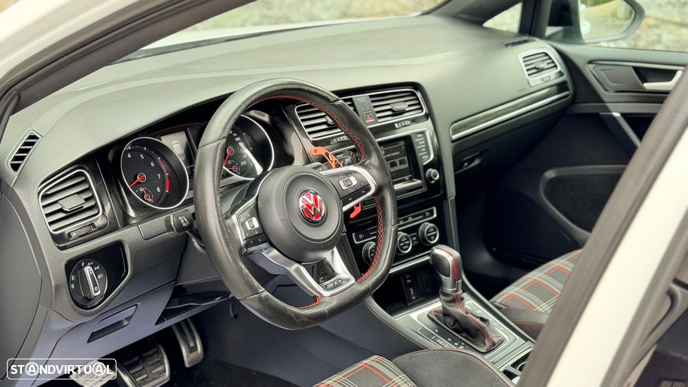 VW Golf 2.0 TSi GTi DSG - 7