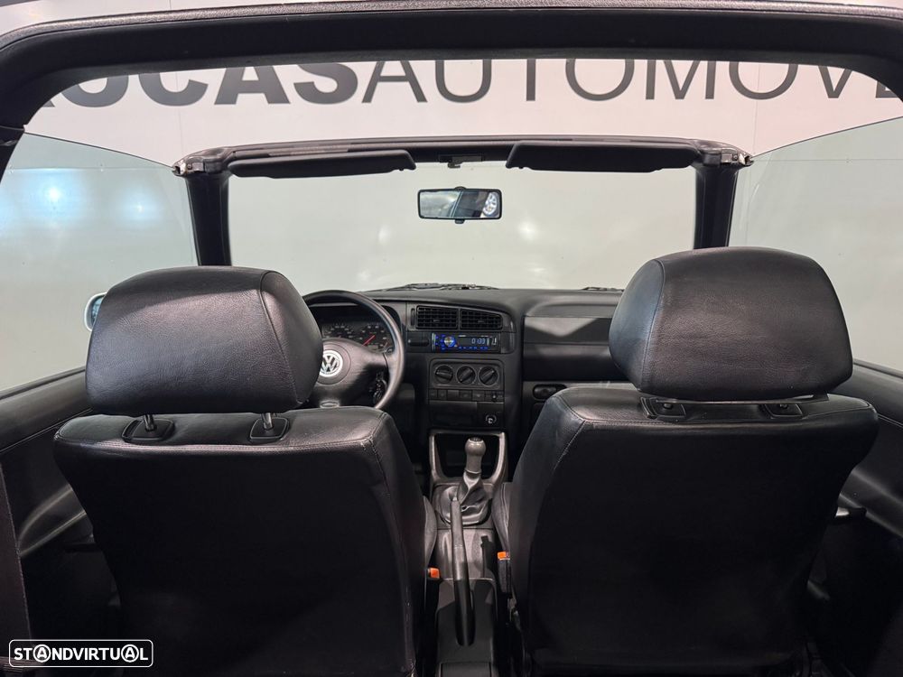 VW Golf Cabriolet 1.6 Highline - 28