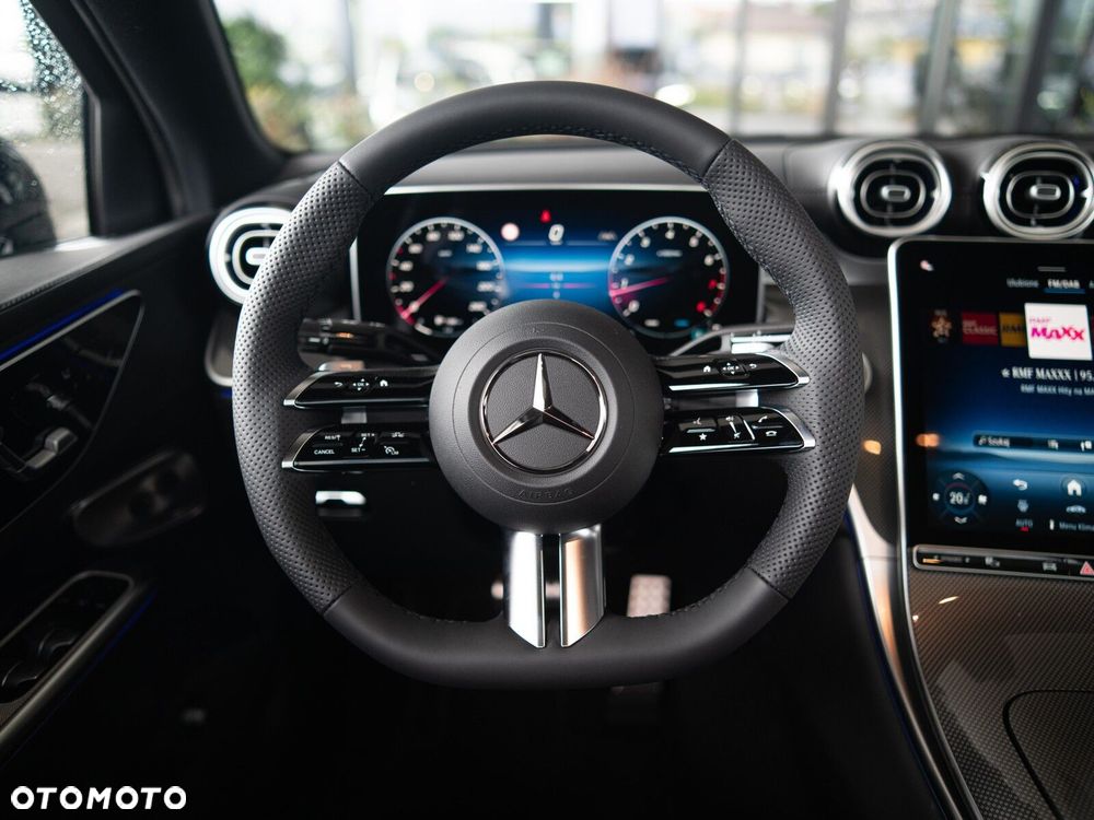 Mercedes-Benz GLC - 13